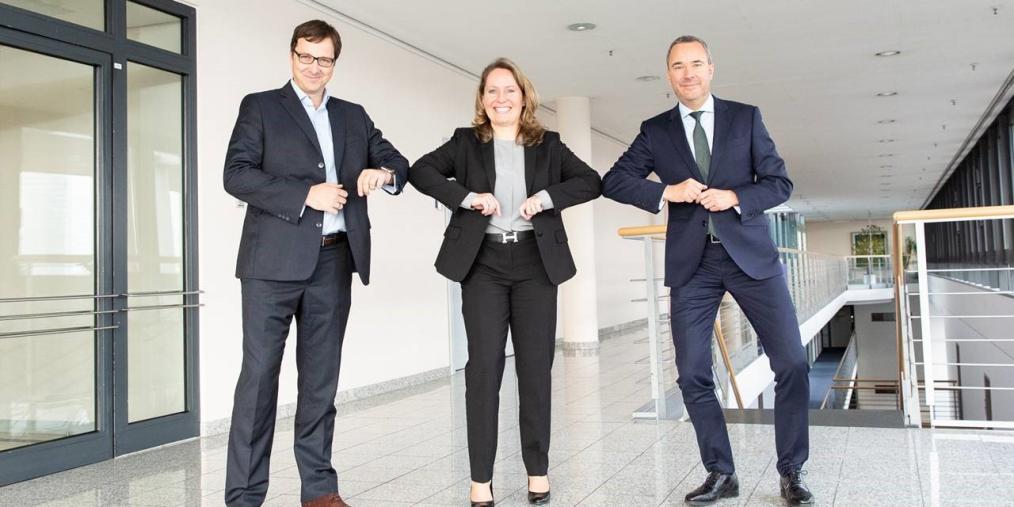 Talanx Deutsche Bank And Talanx Agree Long Term Distribution Partnership For Insurance Products
